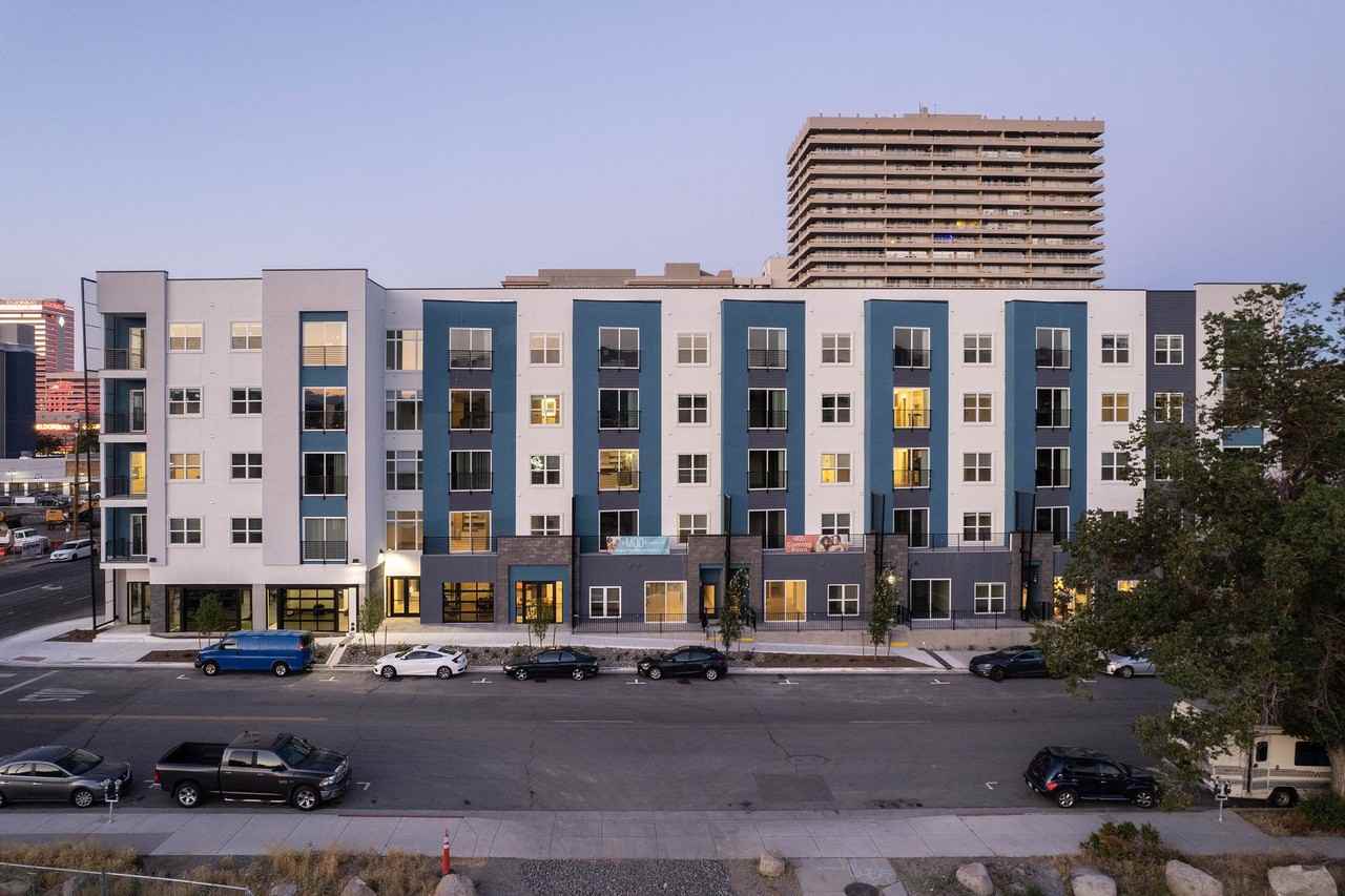 Luxury Apartments in the Riverwalk District - Photo 3 of 9