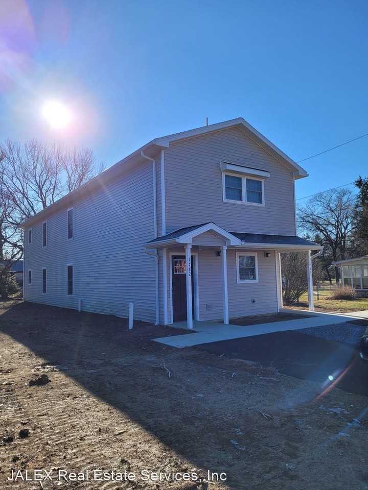 1780, 1782, 1784, 1786 Wilson Avenue - Photo 2 of 2