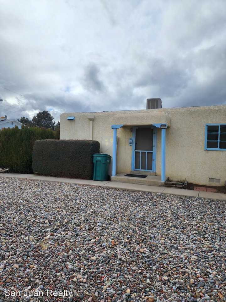 308 E 18th Street - Photo 2 of 8