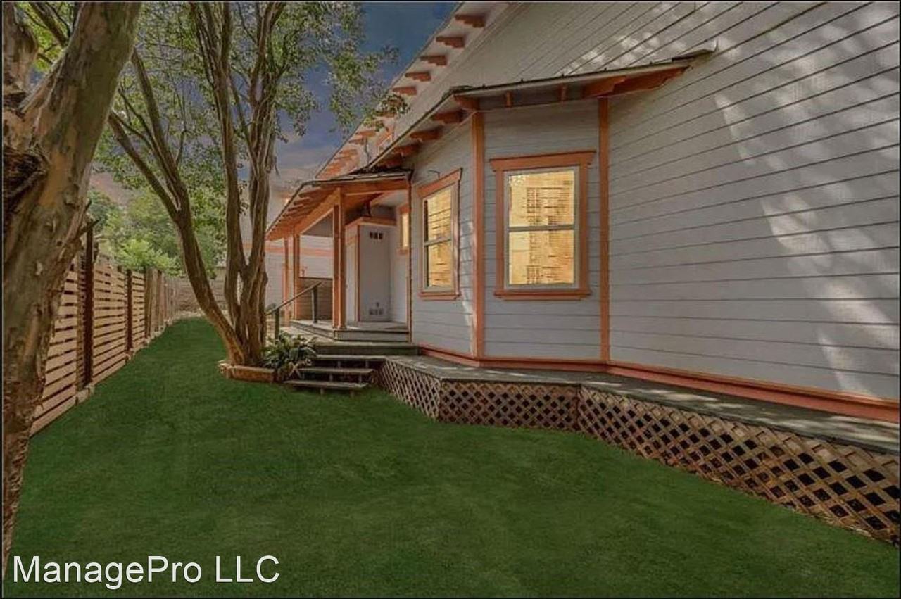 4718 Depew Ave - Photo 3 of 50