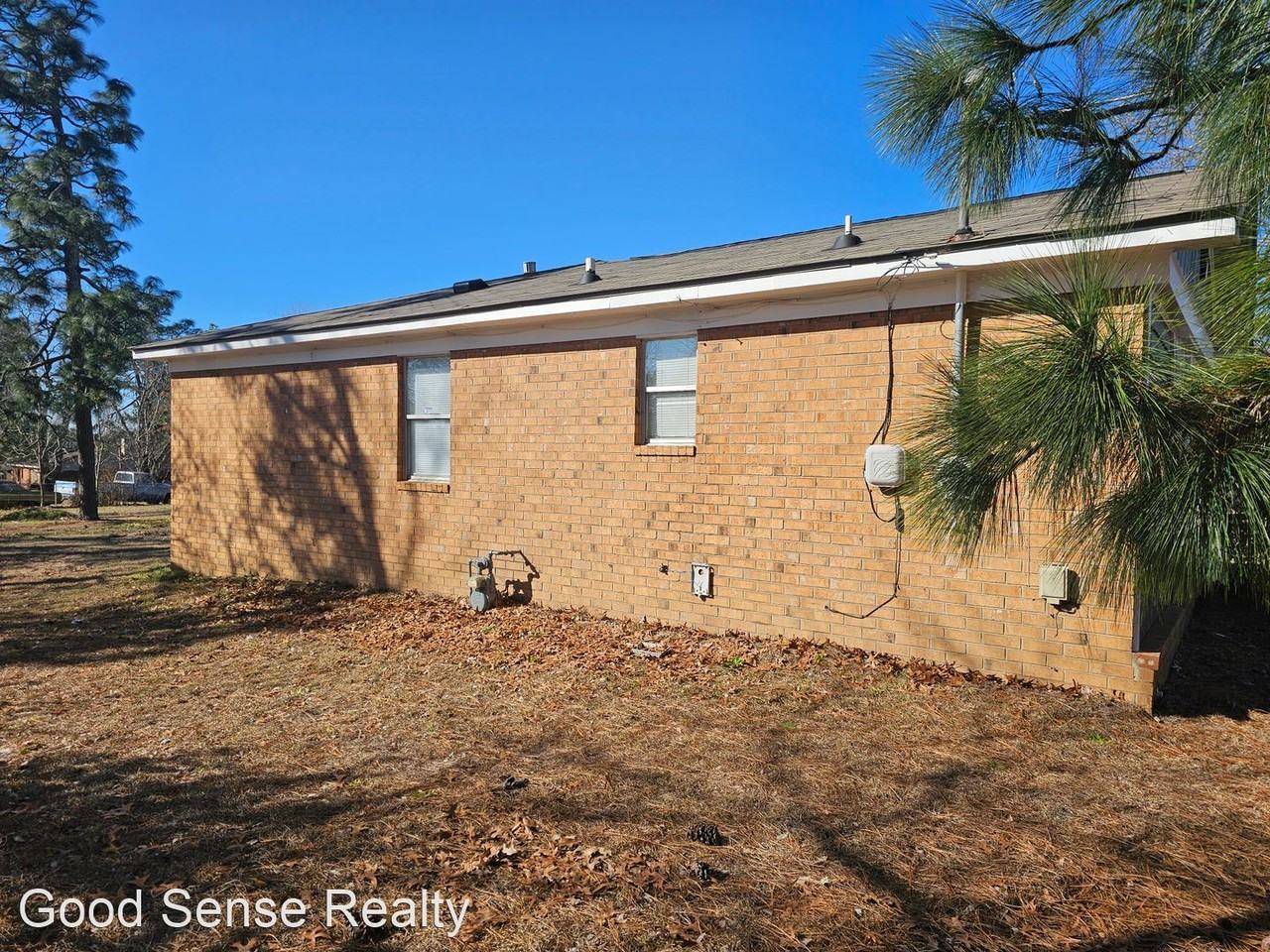 2404 Argentina Dr - Photo 2 of 21