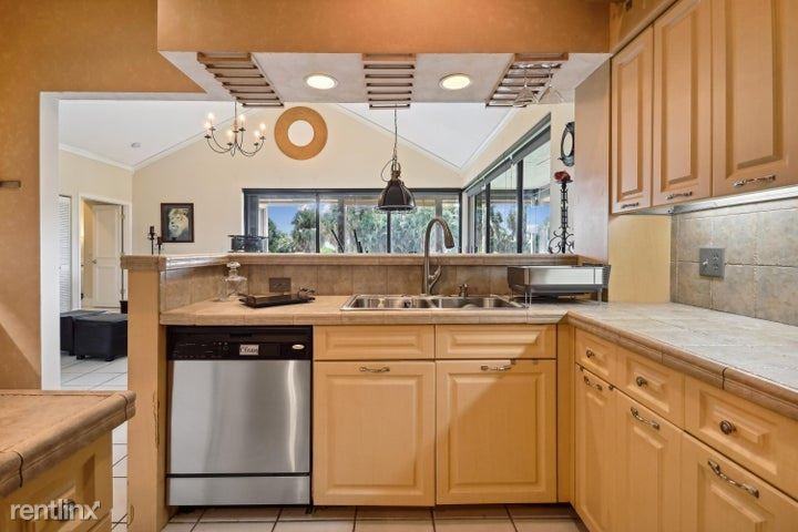 19213 Sabal Lake Dr - Photo 2 of 14