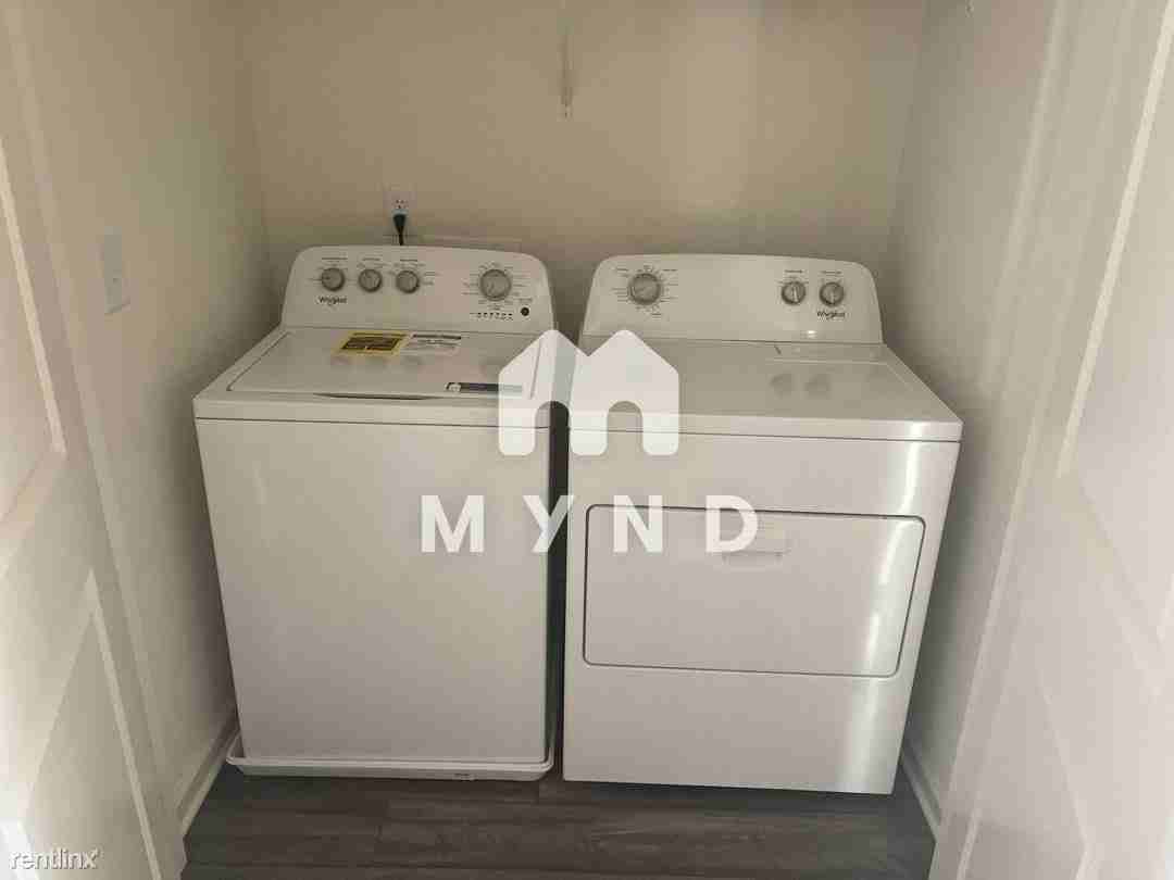 214 Bonavista Way - Photo 3 of 24