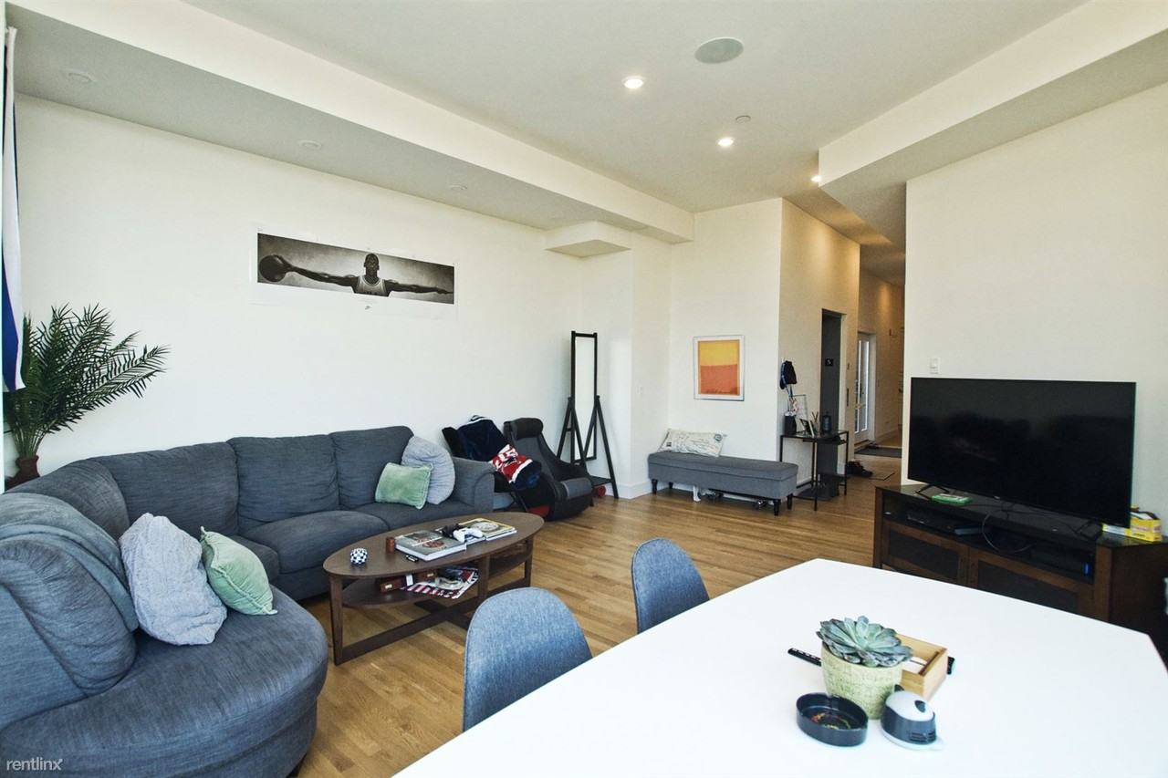 877 Beacon St - Photo 2 of 18