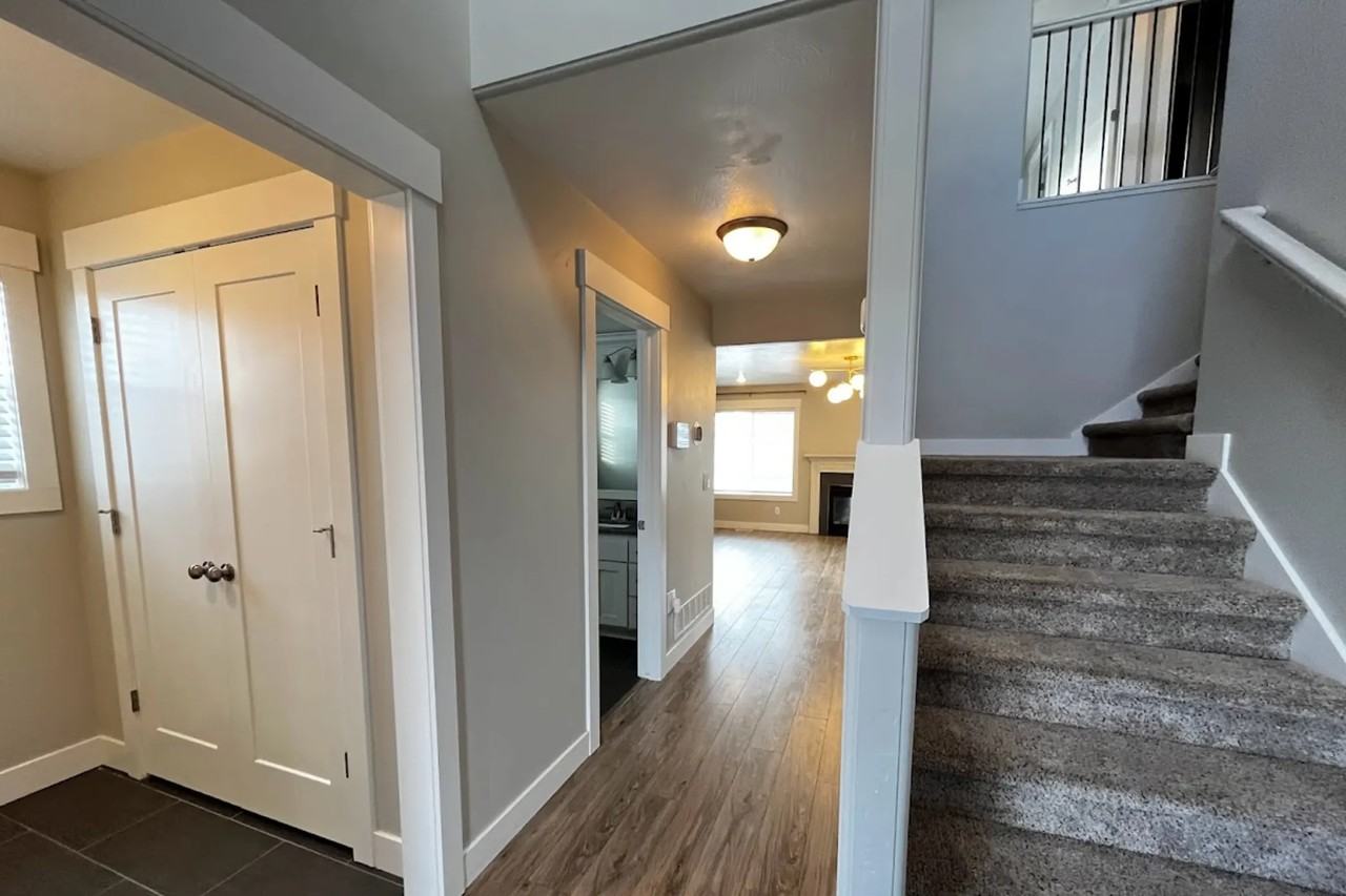 4230 Rockingham Cir - Photo 2 of 15