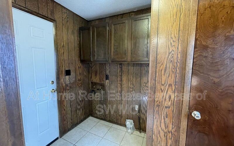 1316 E Lakewood St - Photo 6 of 13