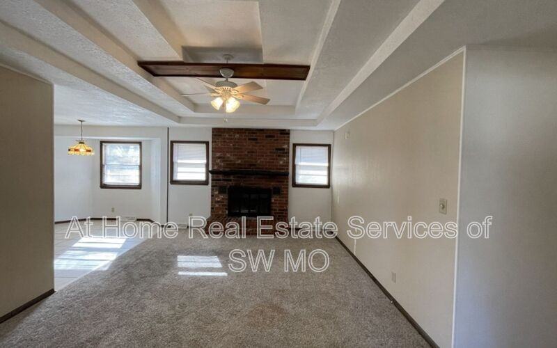 1316 E Lakewood St - Photo 7 of 13