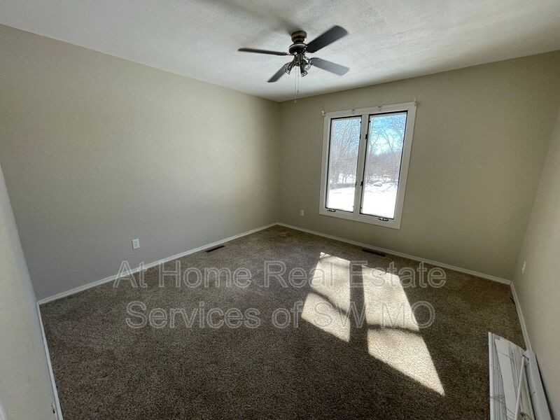 3917 E Lomita St - Photo 7 of 17