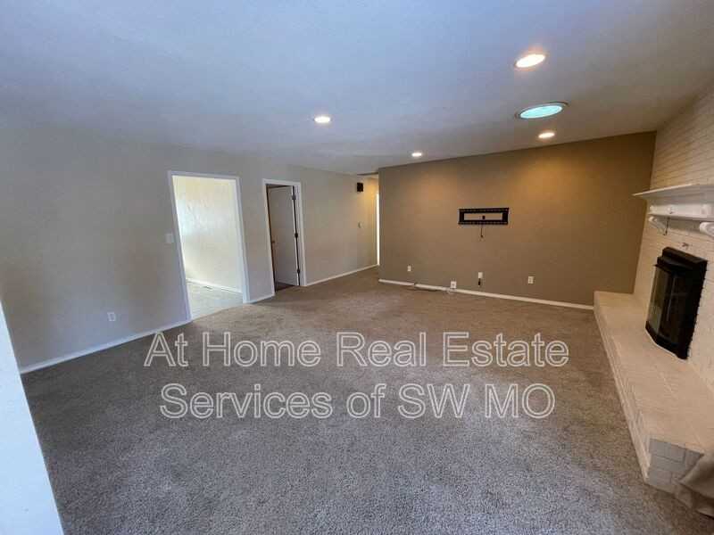 3917 E Lomita St - Photo 3 of 17