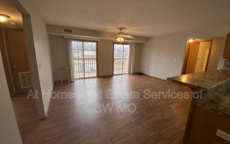 858 S Campbell Ave #203 - Photo 3 of 11