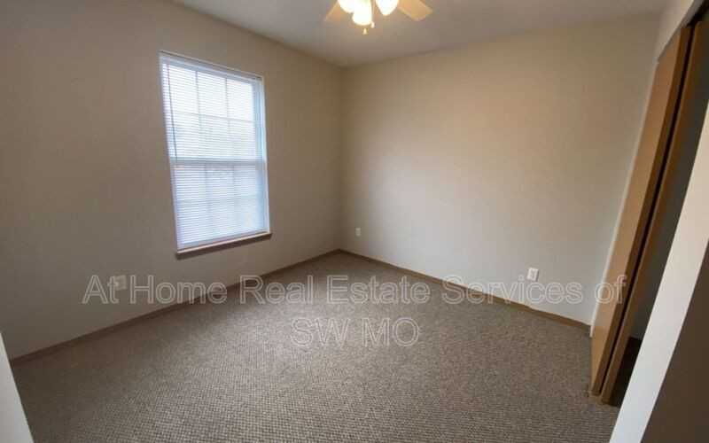 858 S Campbell Ave #203 - Photo 5 of 11