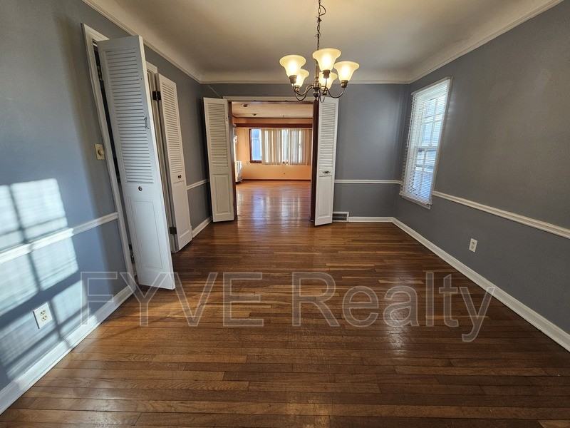 3882 Faversham Rd - Photo 2 of 20