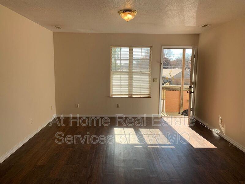 3359 E Southern Hills Blvd - Photo 3 of 9