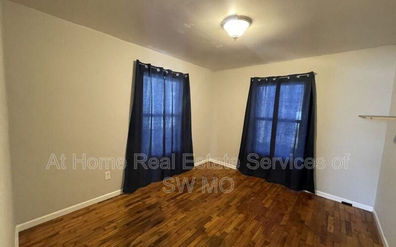 2125 W Nichols St - Photo 3 of 7