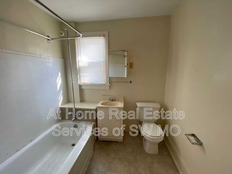 1628 N Benton Ave #10 - Photo 7 of 9