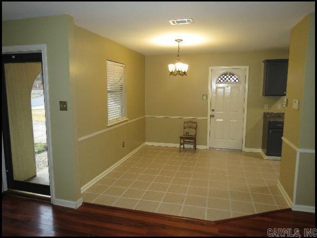 3405 Malloy St - Photo 3 of 24