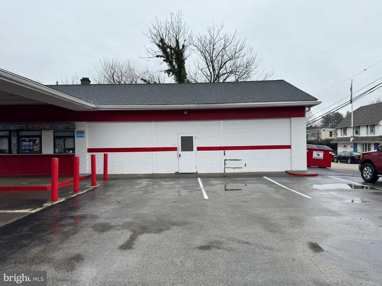 900 E Willow Grove Ave #2 - Photo 3 of 16