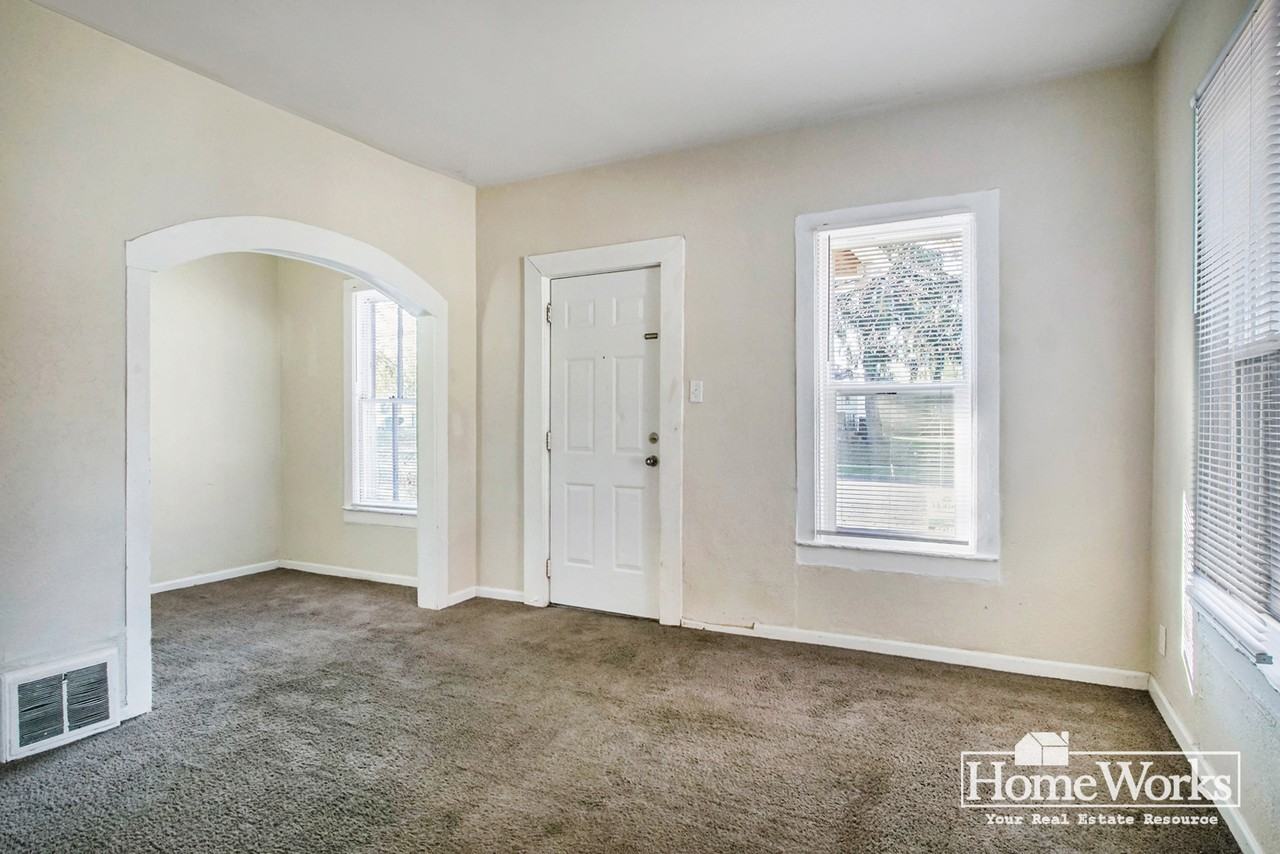 1305 Sorin St - Photo 3 of 16