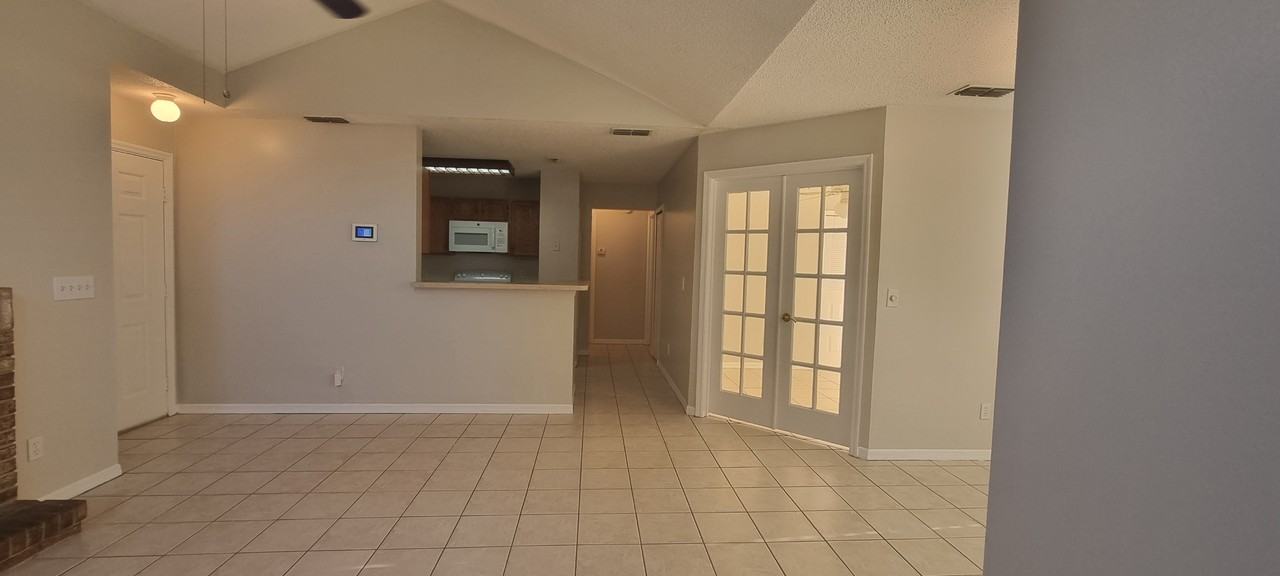 956 Forest Ridge Court #104 - Photo 3 of 25