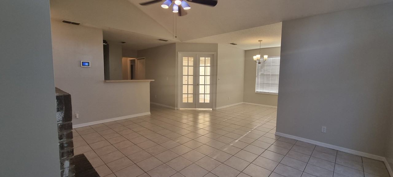 956 Forest Ridge Court #104 - Photo 7 of 25