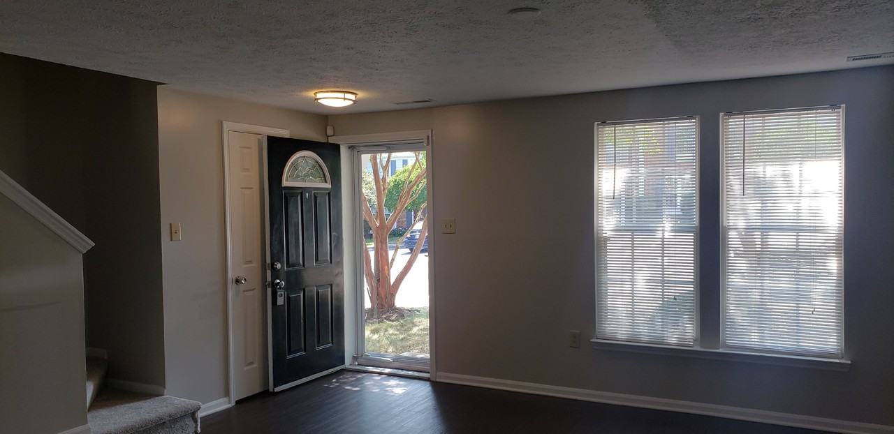 7740 Pomeroy Ct - Photo 2 of 20