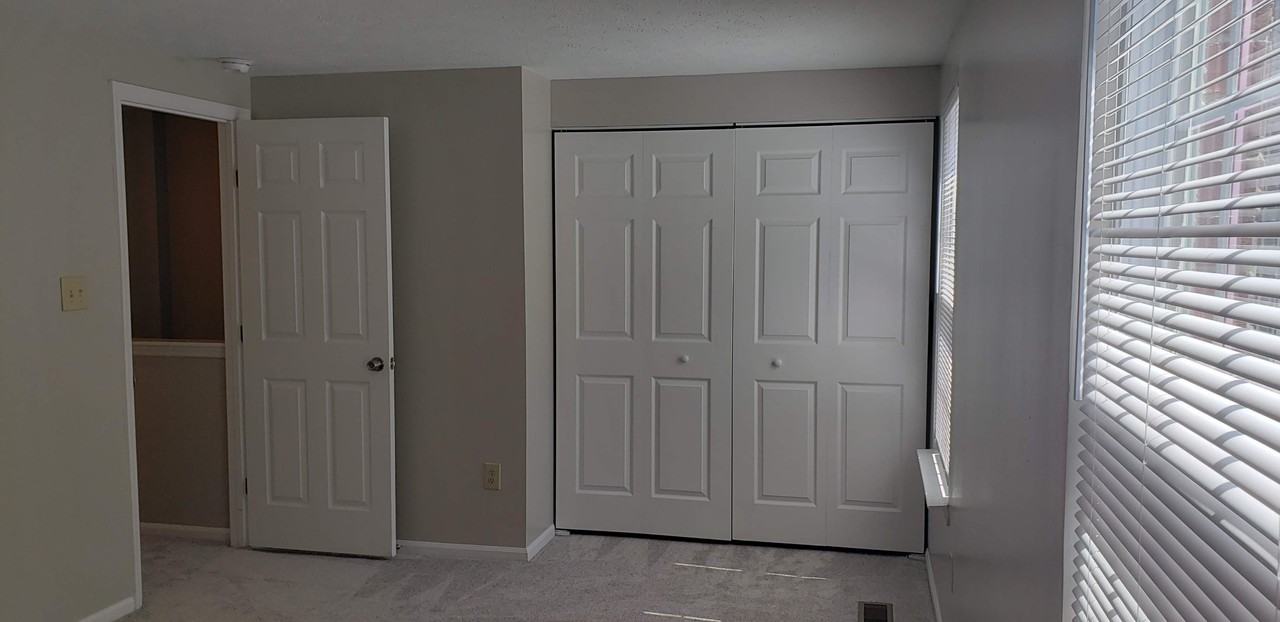 7740 Pomeroy Ct - Photo 4 of 20