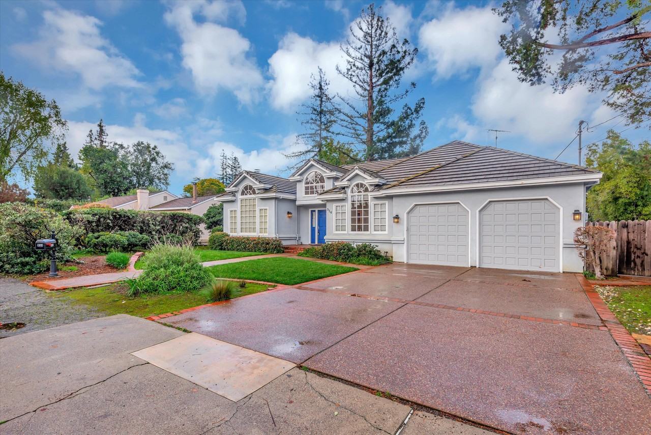 954 Russell Ave - Photo 3 of 50