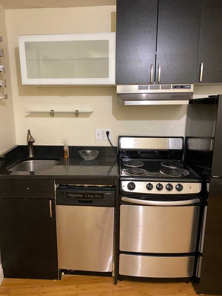 Bartlett Pl #2 - Photo 2 of 12