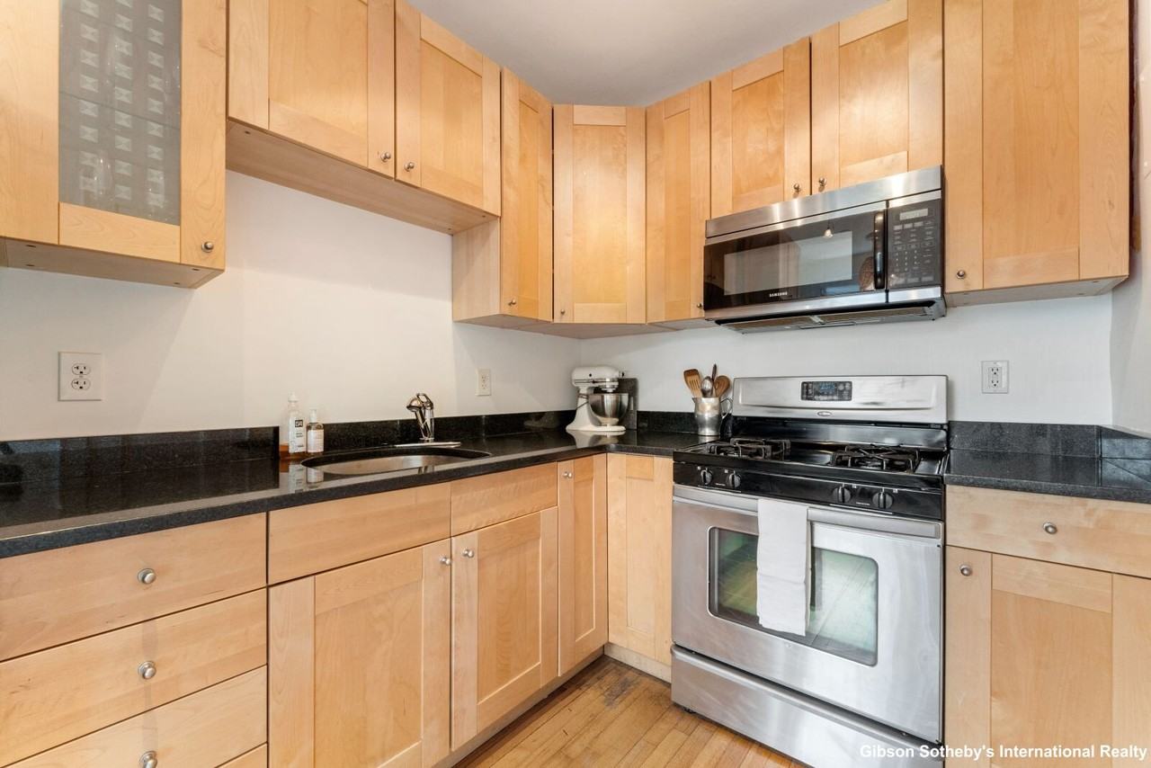 20 Concord Ave #6 - Photo 7 of 20