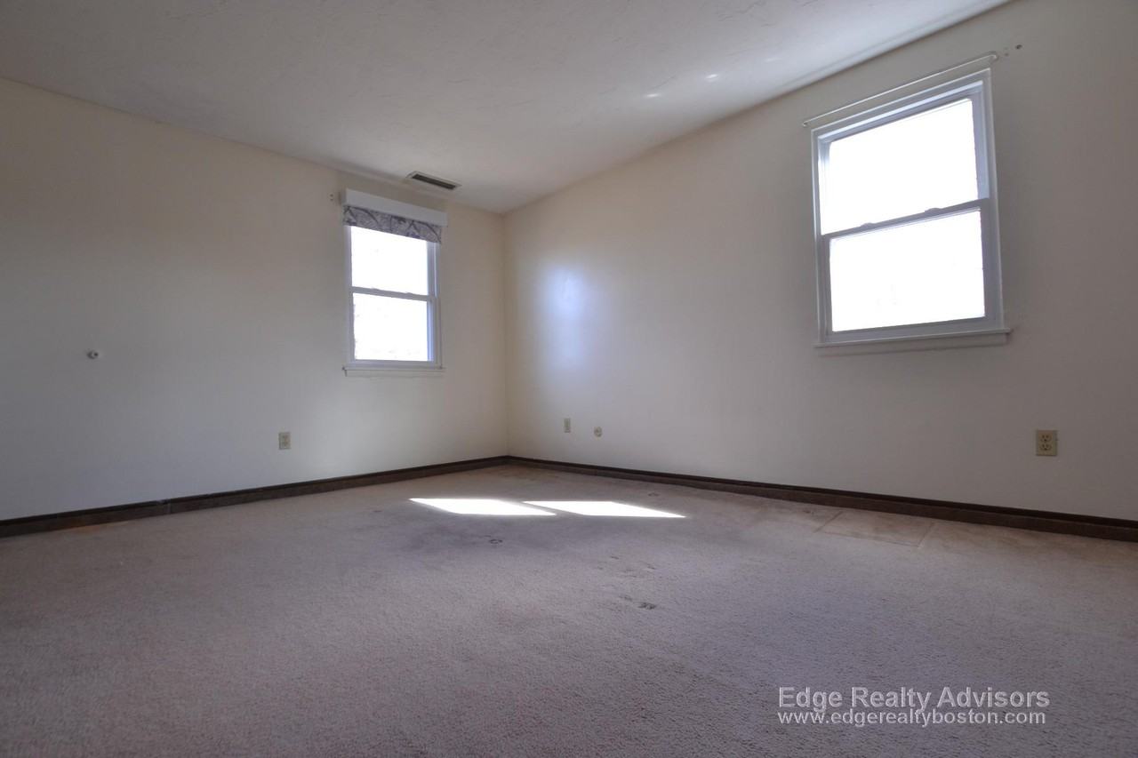 5 General Greene Ave #6 - Photo 5 of 6