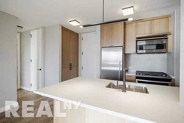 W 43rd St #36G - Photo 2 of 15