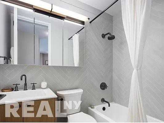 W 43rd St #36G - Photo 6 of 15