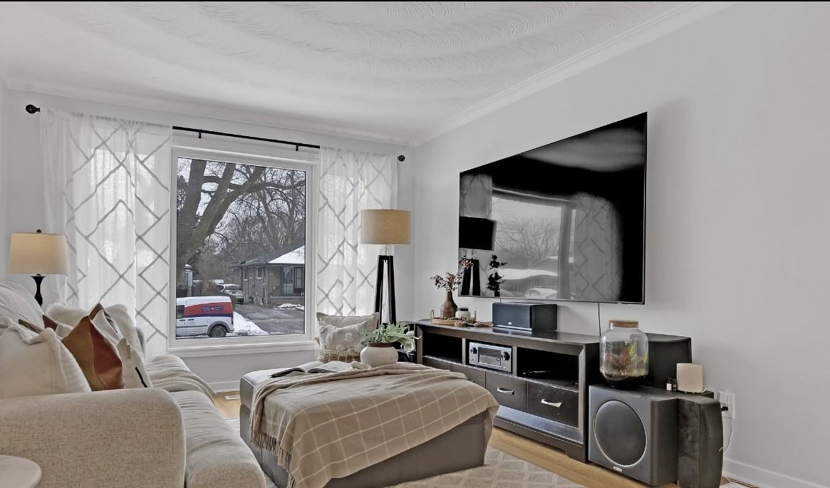 139 Lupin Drive #Main - Photo 4 of 12