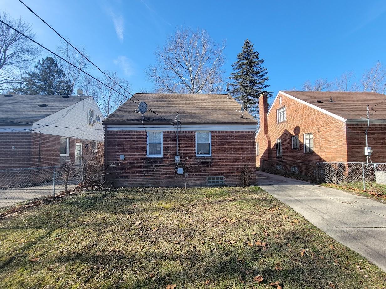 10024 Pierson St #1 - Photo 2 of 8