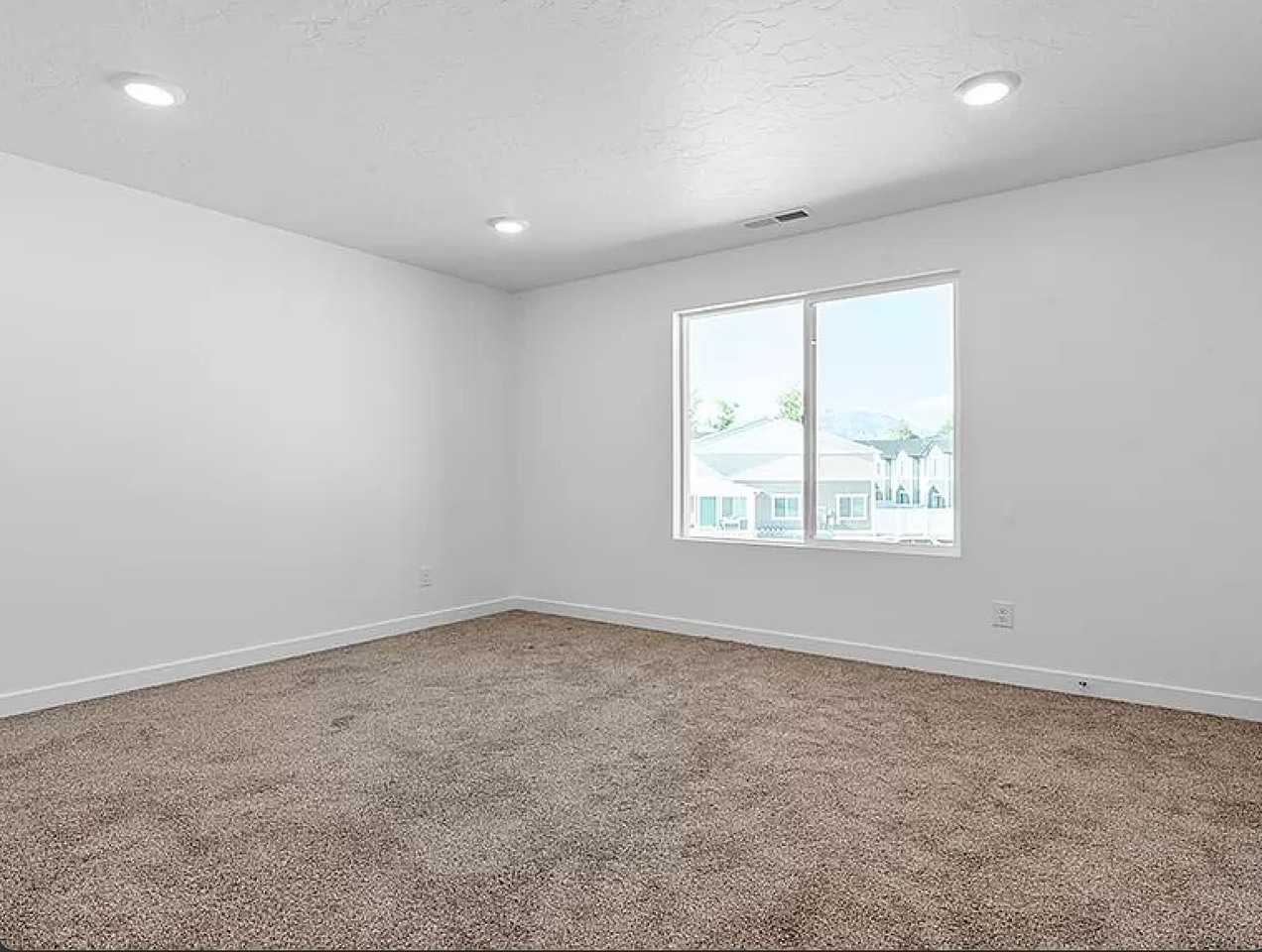 638 South 1920 West - 1052 #1052 - Photo 5 of 9