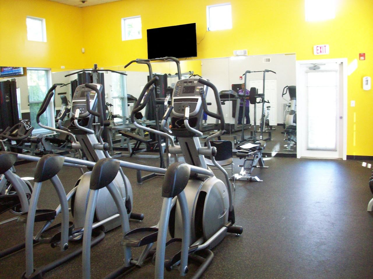 Southwood Square Apartments - Photo 7 of 9