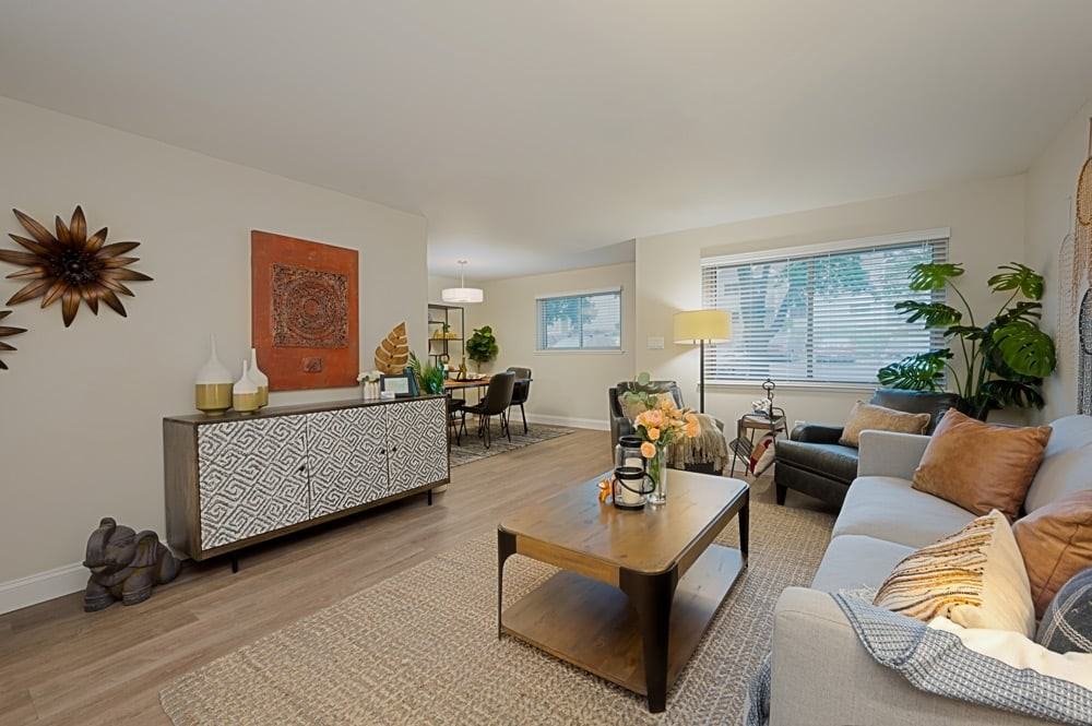 Williamsburg Estates - Photo 6 of 32