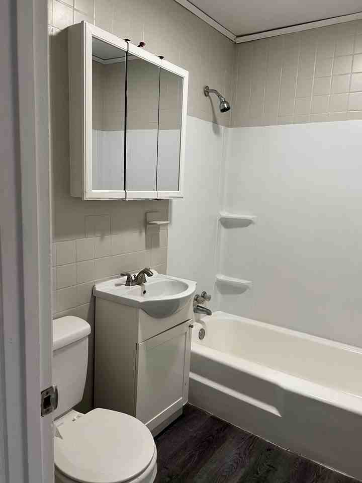 111 Maryland Avenue - Photo 3 of 7