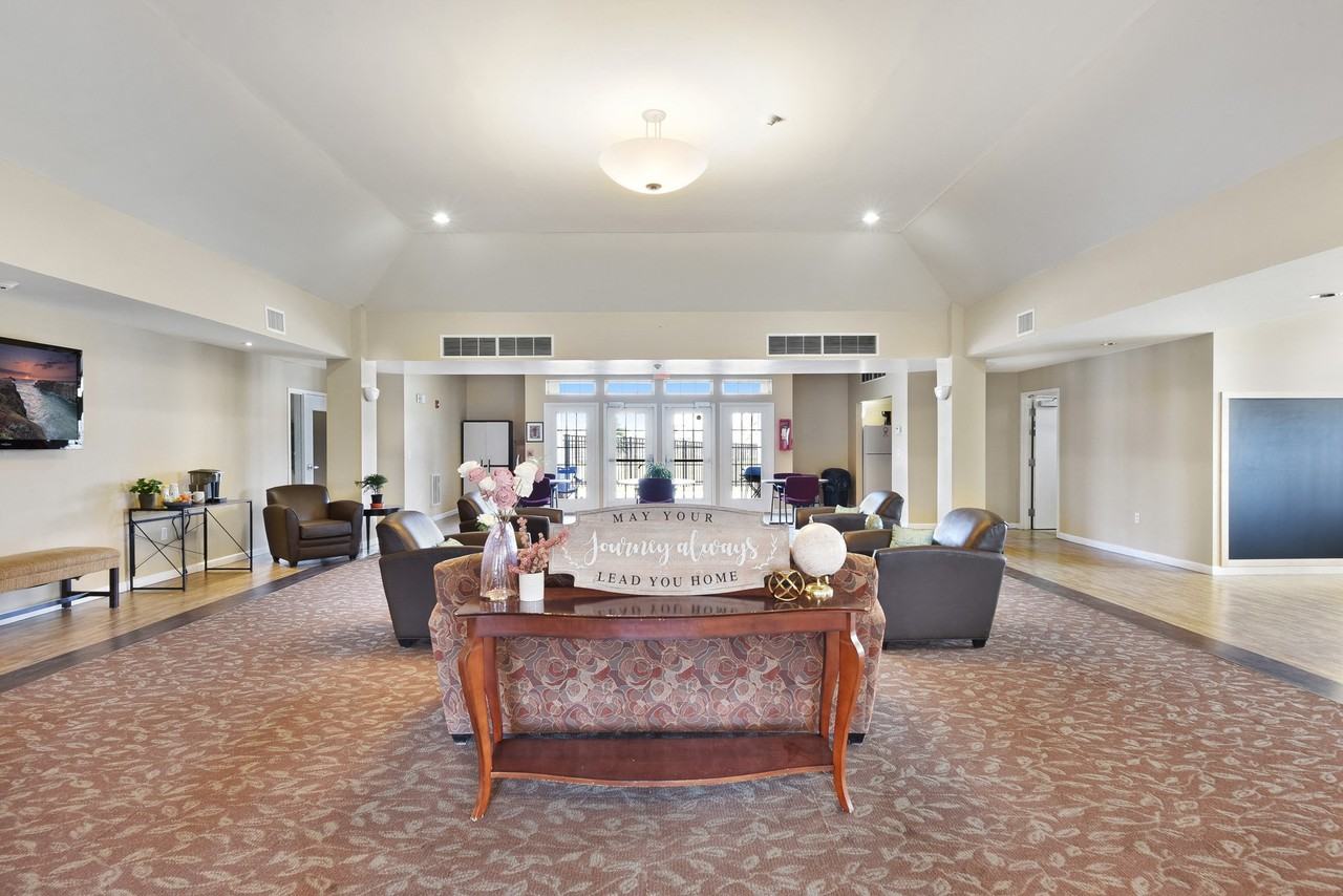 Creekwood Apartments - Photo 6 of 17