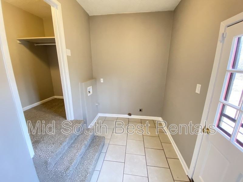 2397 Gentry Ave - Photo 6 of 10