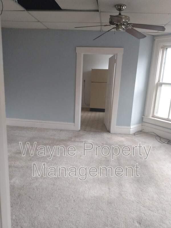 744 1st St #4 - Photo 5 of 10