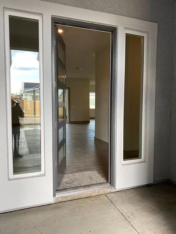 2467 Valverde Dr - Photo 3 of 44