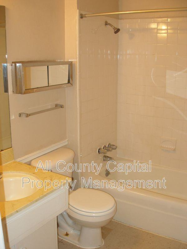 6506 S 1st St #102 - Photo 2 of 10
