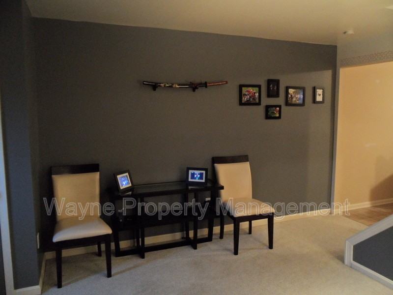 112 Virginia Ave - Photo 7 of 38