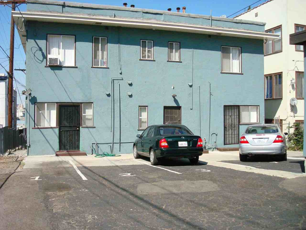 Oso Apartments - Photo 3 of 4