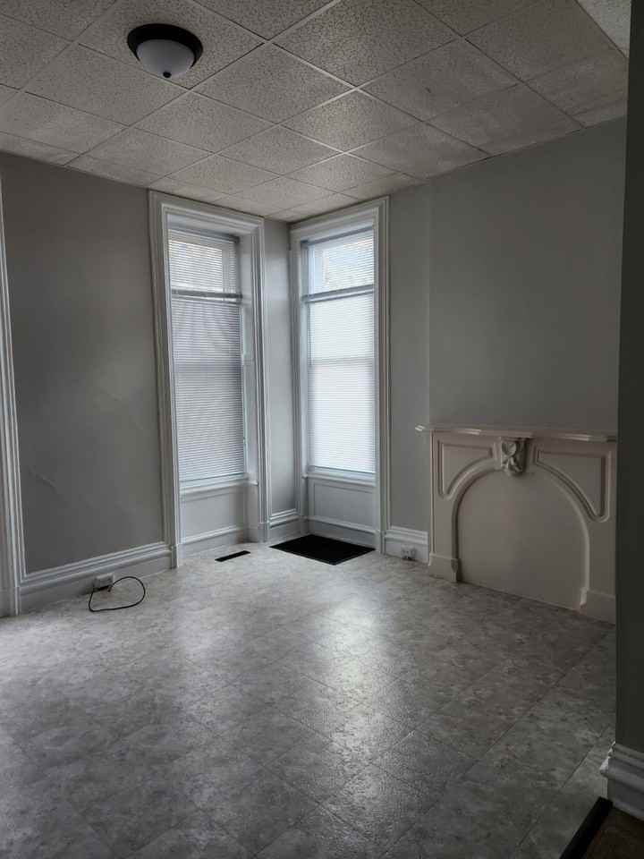 511-521 Plant Street - Photo 3 of 7