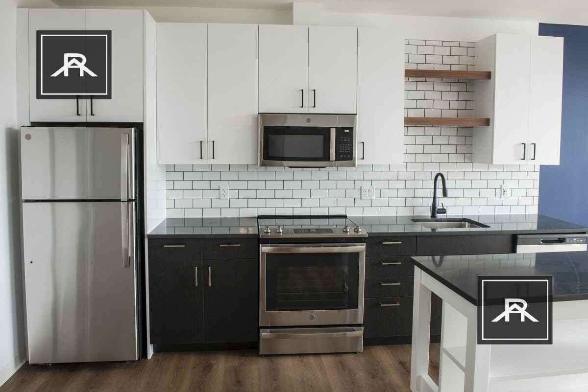 89 Brighton Ave #219