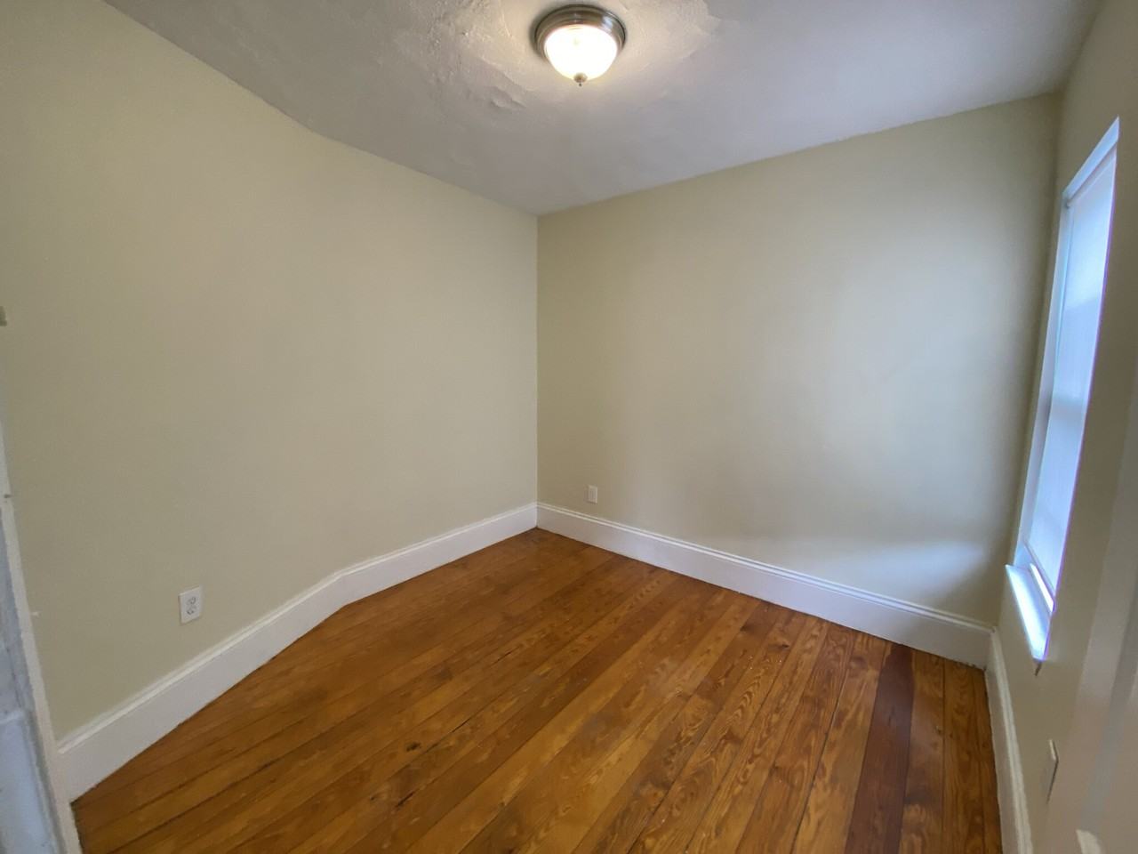 Sydney St #2 - Photo 4 of 15