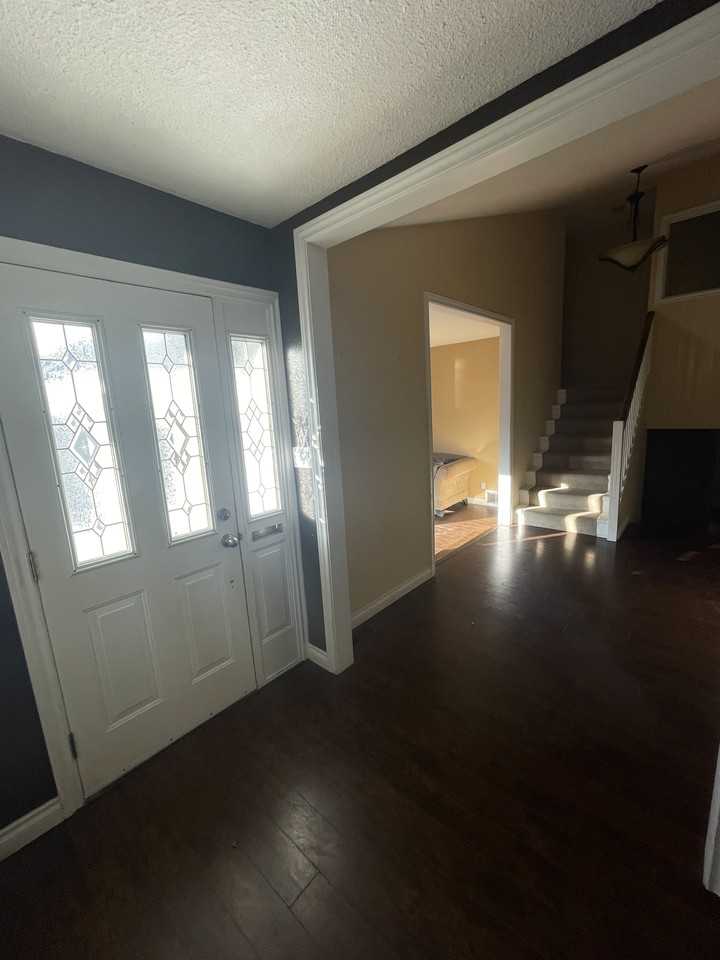 5265 Belair Crescent - Photo 2 of 18