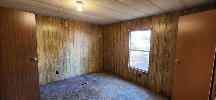 222 Duke Dr - Photo 2 of 9